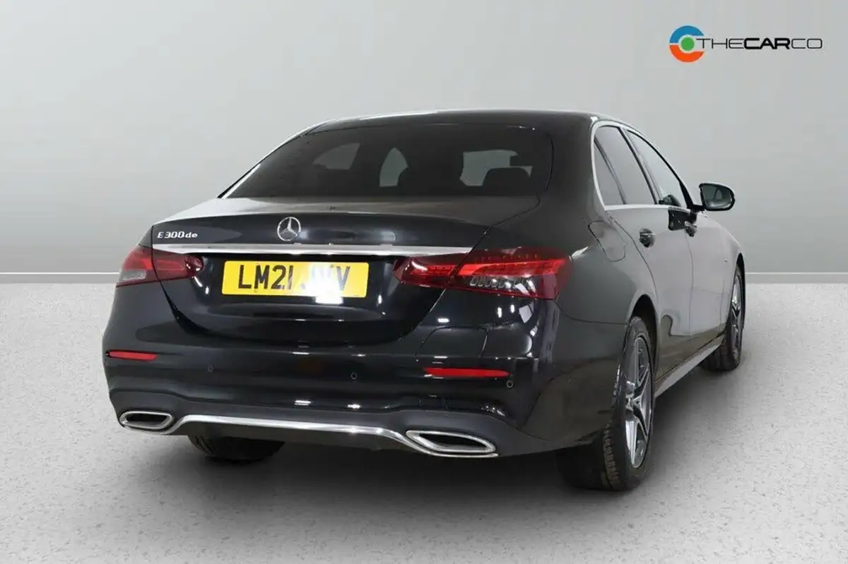 2021-mercedes-benz-e-class-20d-e300de-amg-line-eq-power-saloon-4d-big-6