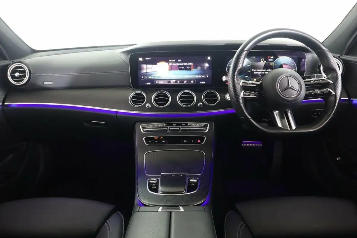 2021-mercedes-benz-e-class-20d-e300de-amg-line-eq-power-saloon-4d-big-30