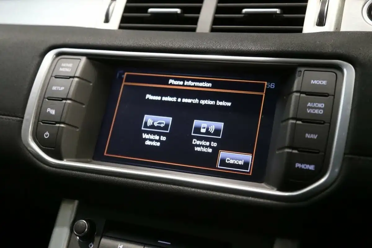 2014-land-rover-range-rover-evoque-22sd4-pure-tech-hatchback-5d-auto-big-27