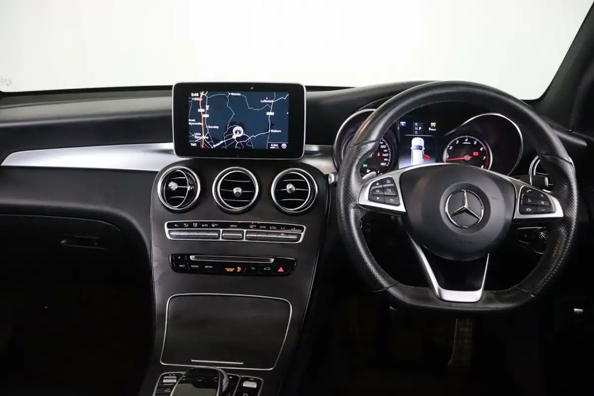 2019-mercedes-benz-glc-class-20-glc250-amg-night-edition-premium-plusss-big-18