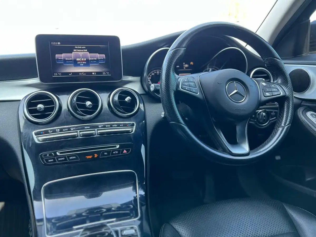 2015-mercedes-benz-c-class-21cdi-c250-sport-ss-saloon-4d-big-25