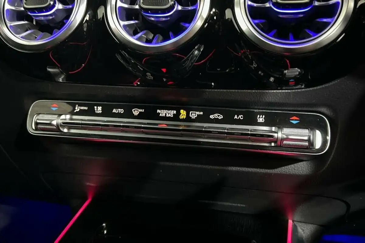 2022-mercedes-benz-eqa-e-eqa-250-amg-line-big-30