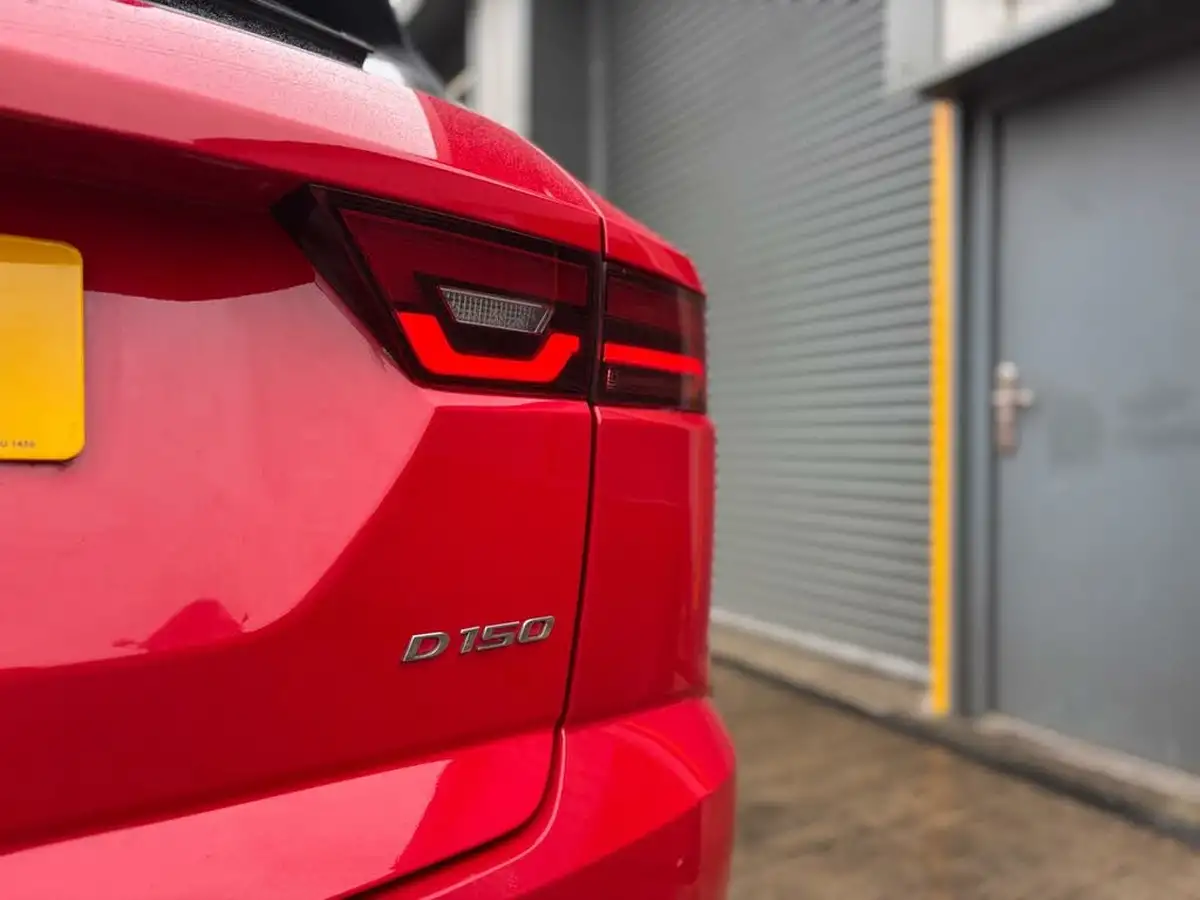 2019-jaguar-e-pace-20-i4d-s-big-22