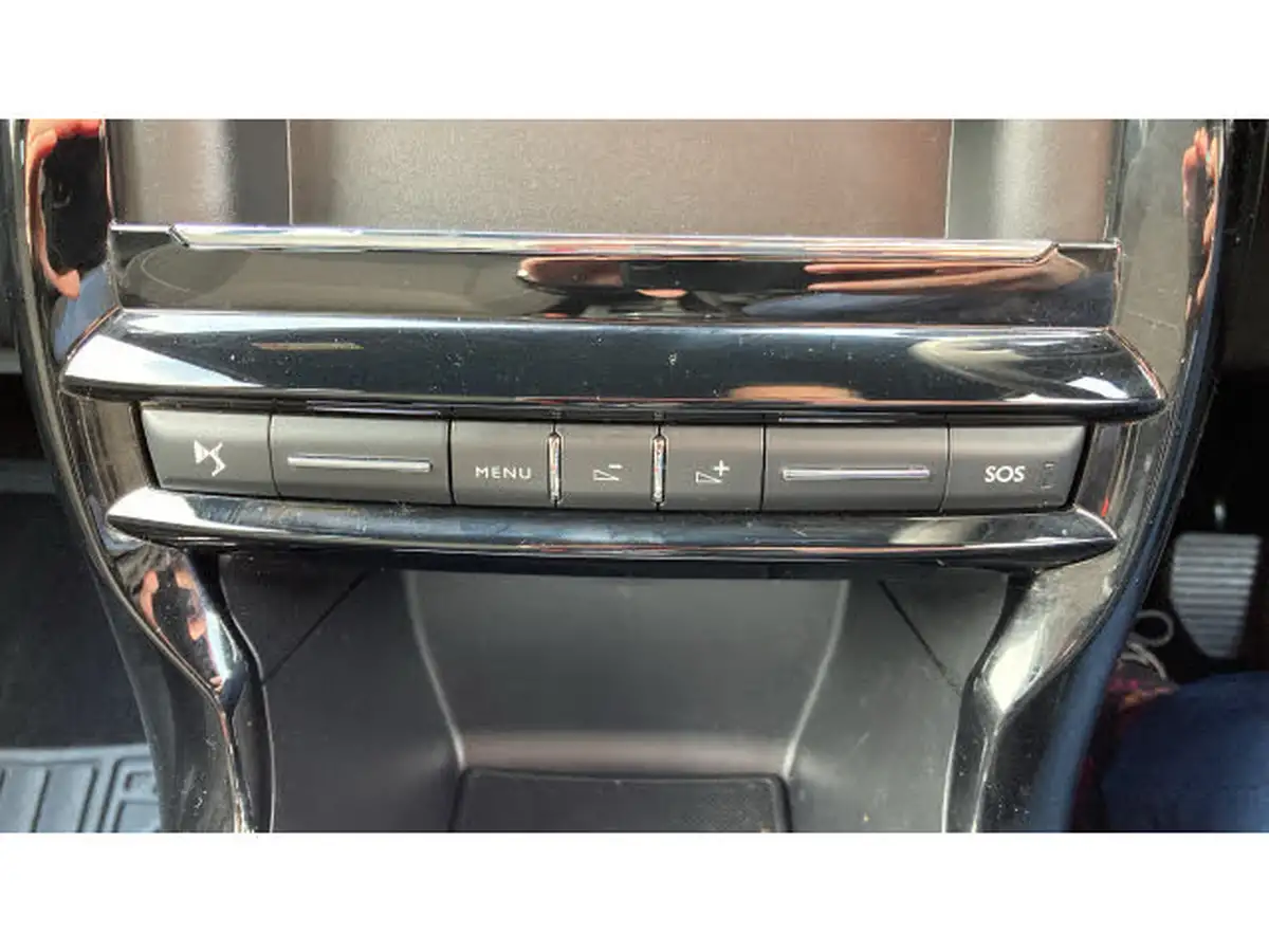 2018-ds-ds-3-12-puretech-connected-chic-110ps-ss-eat6-big-26