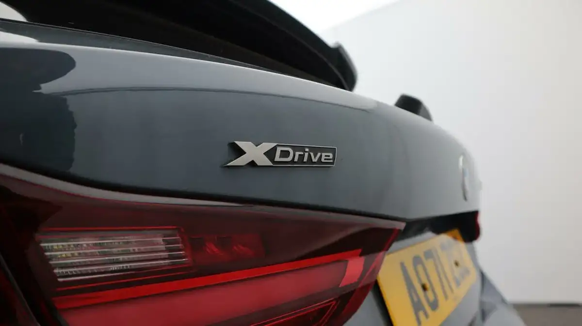 2021-bmw-1-series-20-m135i-xdrive-big-22