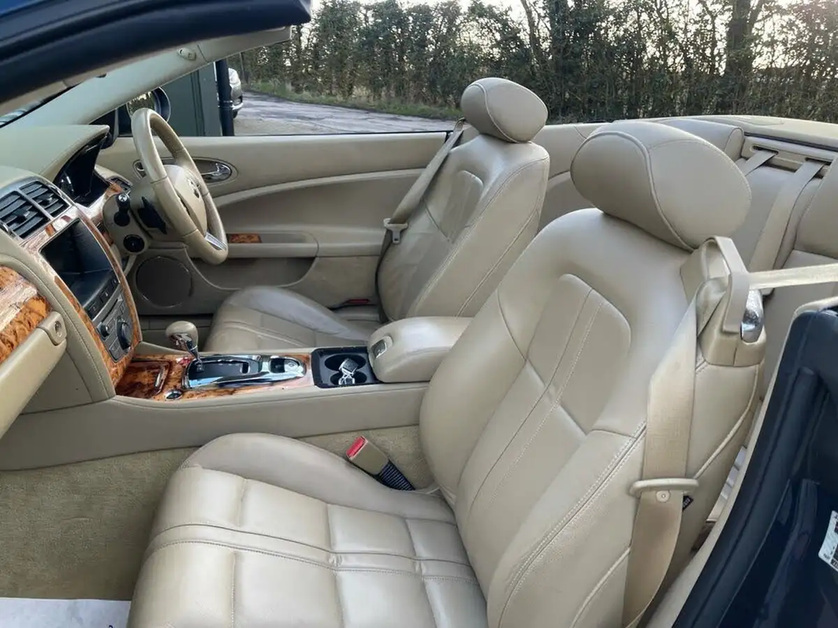2008-jaguar-xk-42-convertible-big-32