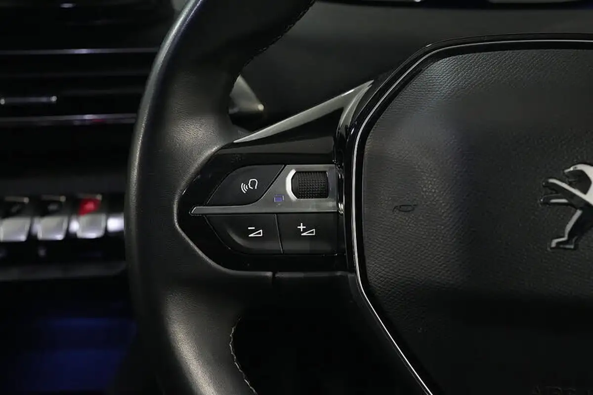 2021-peugeot-3008-suv-12-puretech-allure-premium-big-34