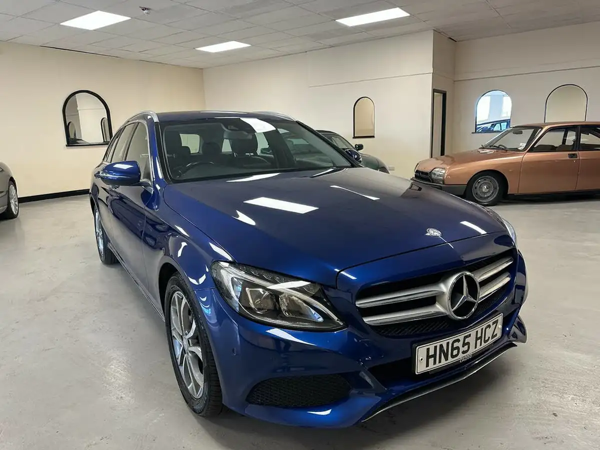 2015-mercedes-benz-c-class-21td-c220d-sport-estate-5d-big-2