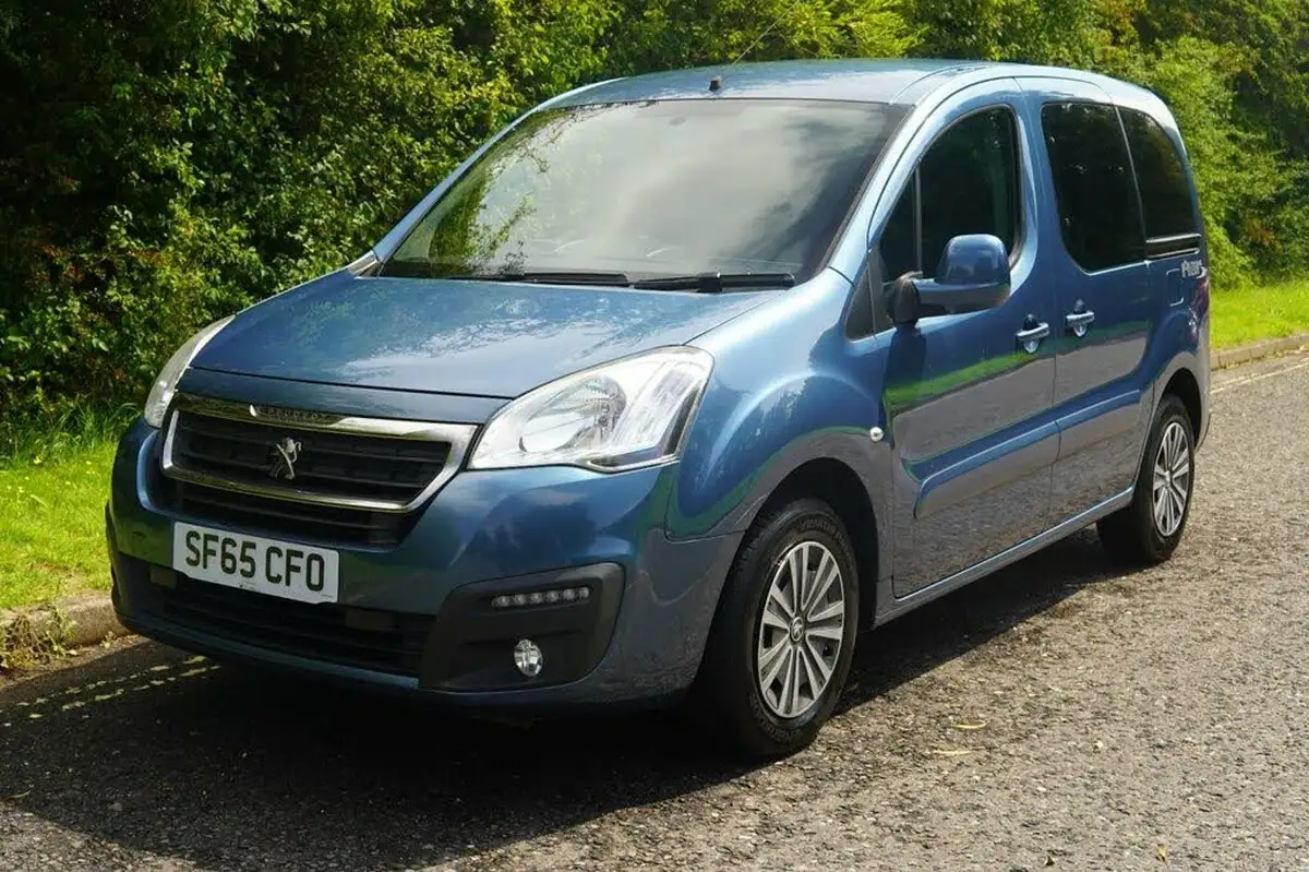2015-peugeot-partner-16-tepee-active-big-5