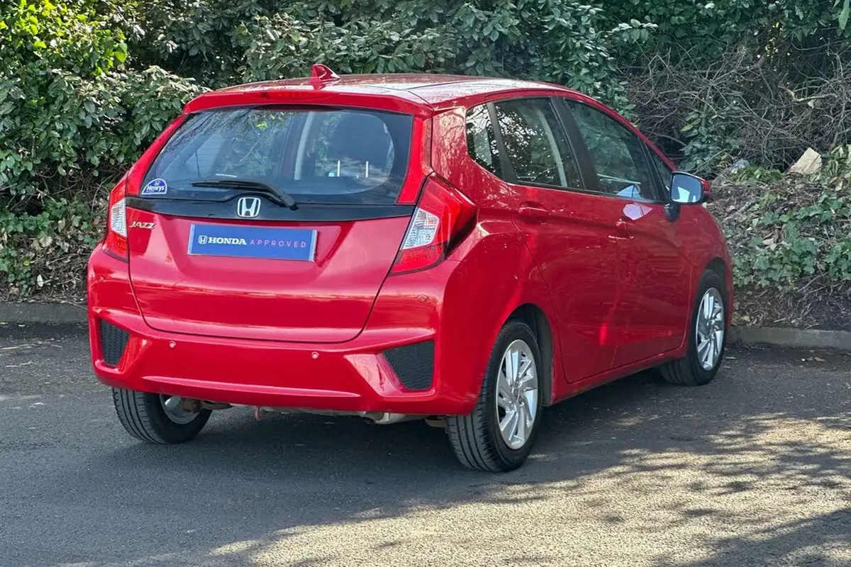 2016-honda-jazz-13-i-vtec-se-big-10