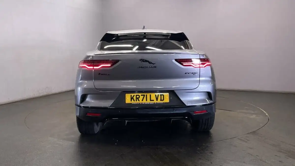 2022-jaguar-i-pace-ev400-black-big-6