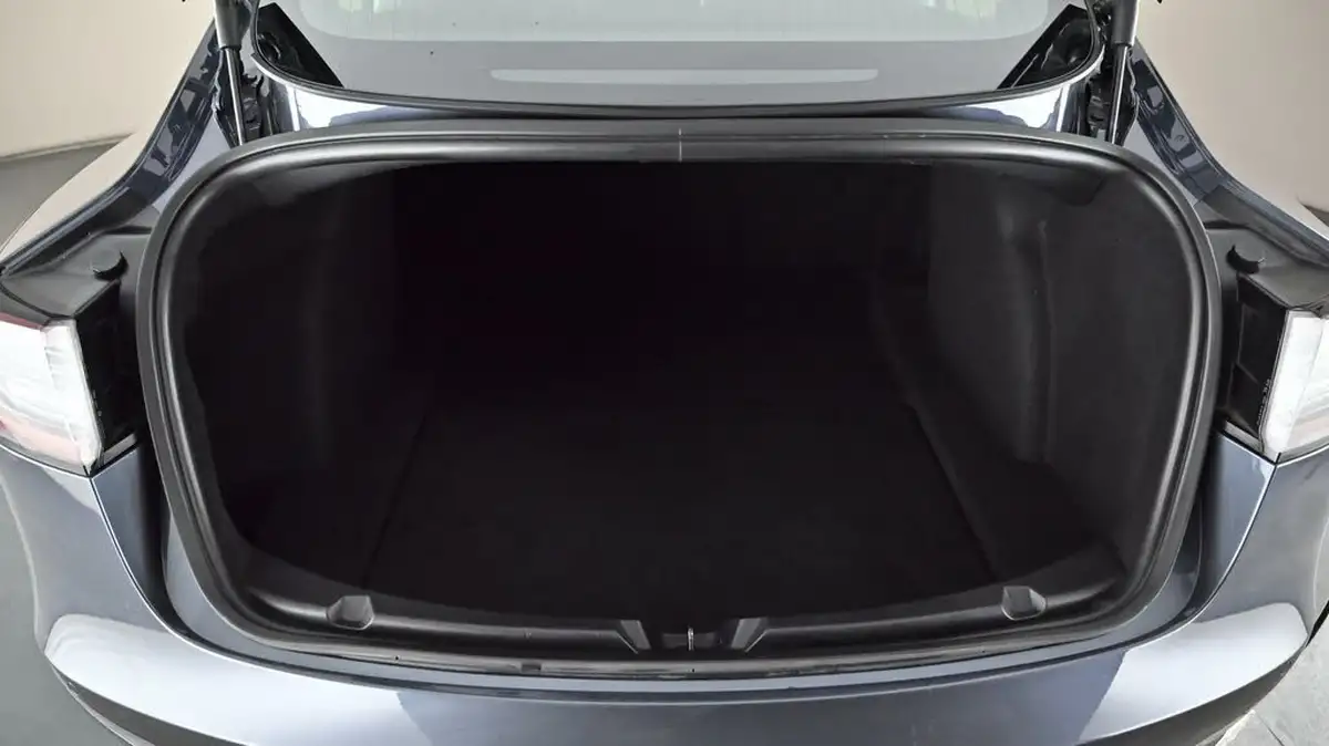 2020-tesla-model-3-e-standard-plus-big-17
