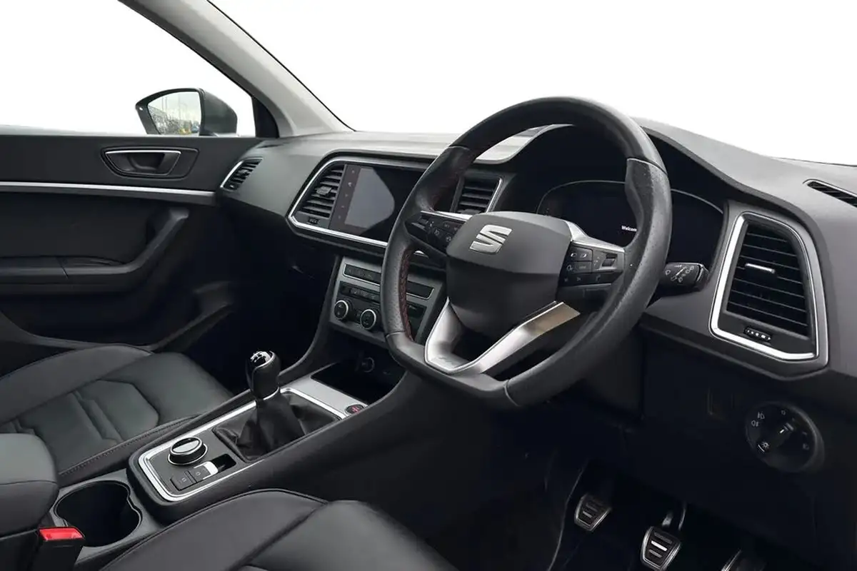 2022-seat-ateca-15-ecotsi-fr-sport-big-12