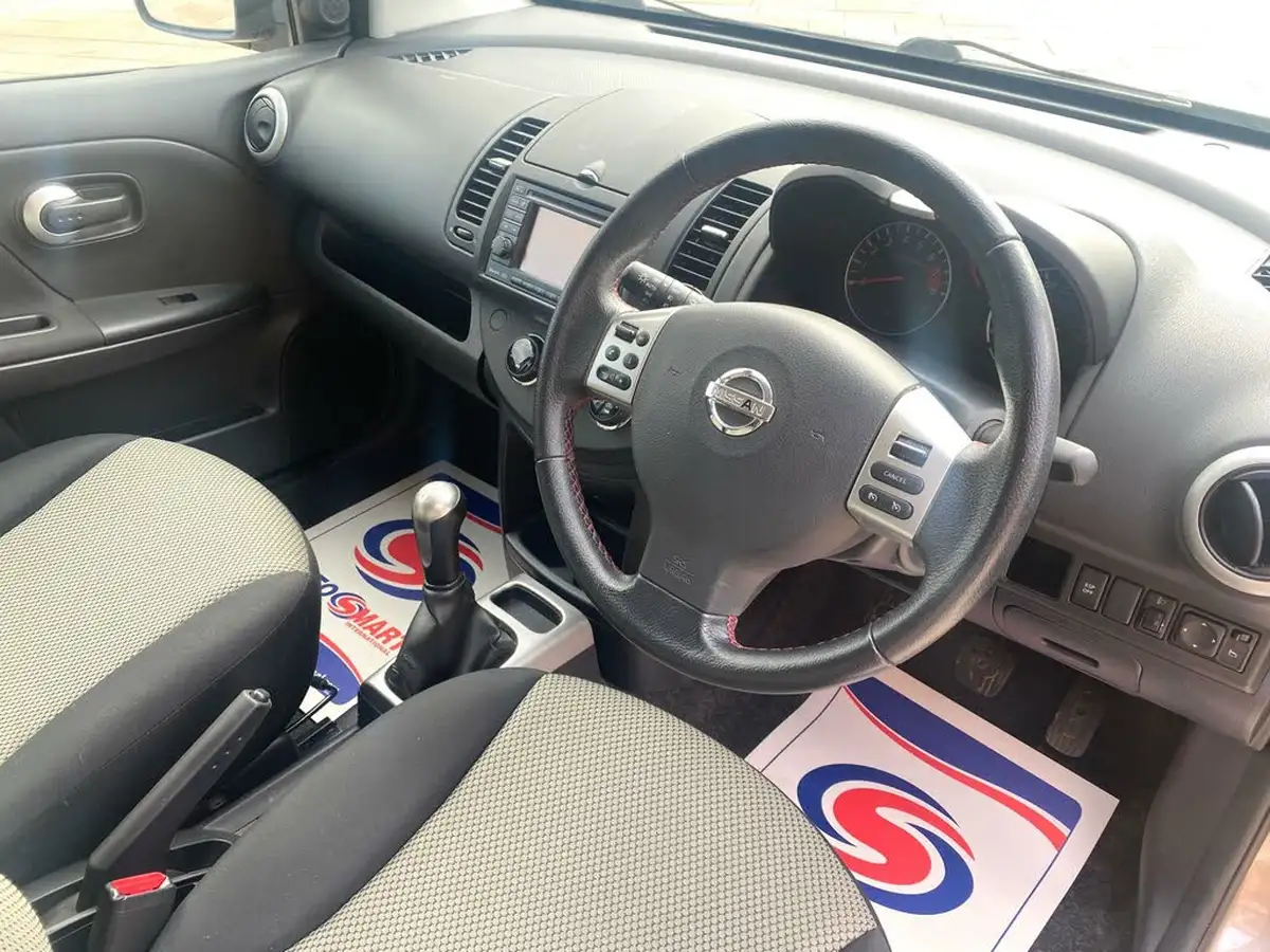 2011-nissan-note-14-n-tec-big-16