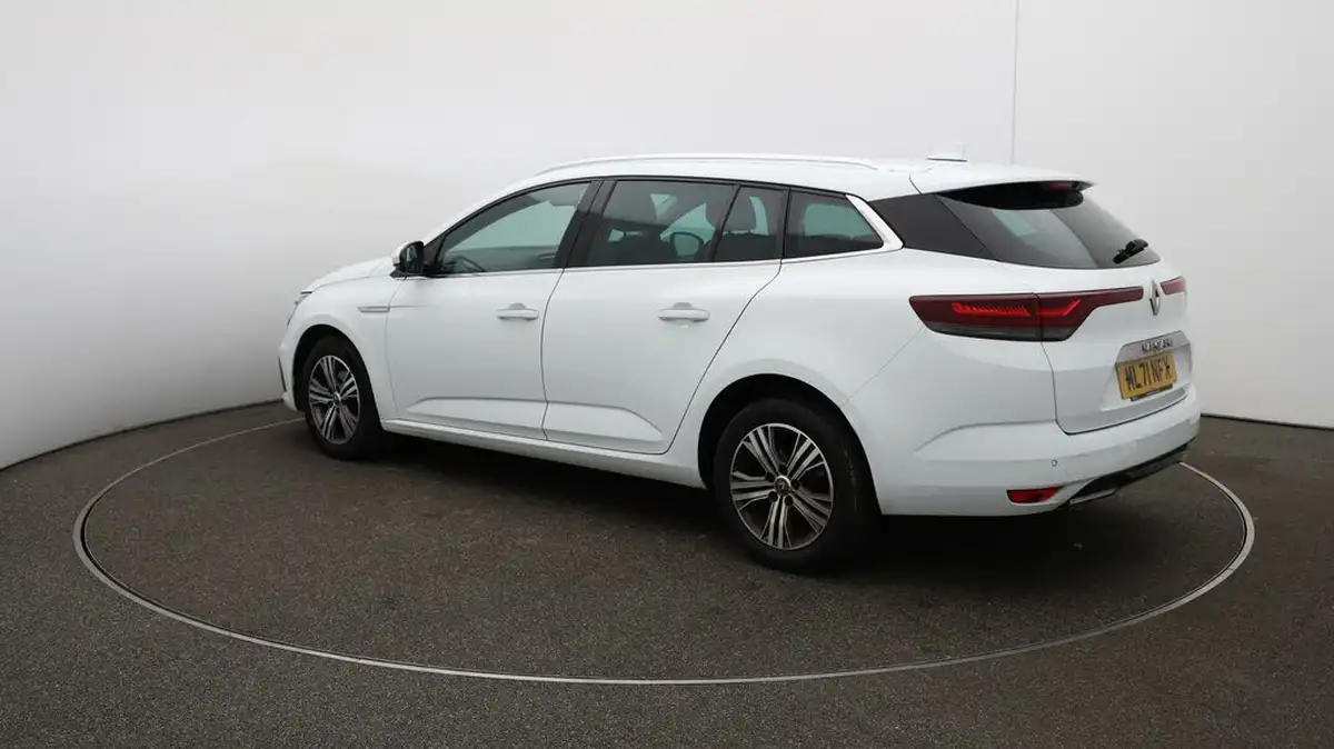 2021-renault-megane-15dci-iconic-sport-tourer-big-5
