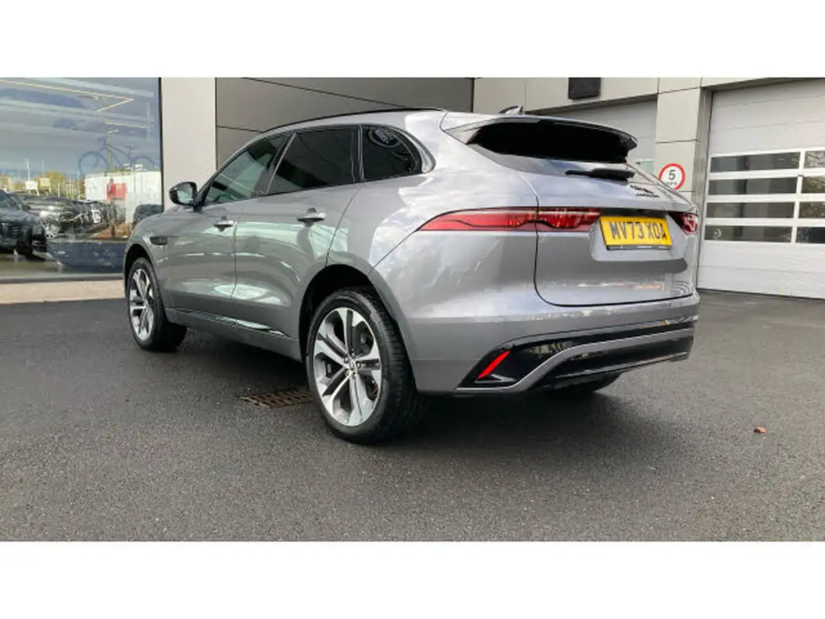 2023-jaguar-f-pace-20-d200-r-dynamic-hse-black-big-20