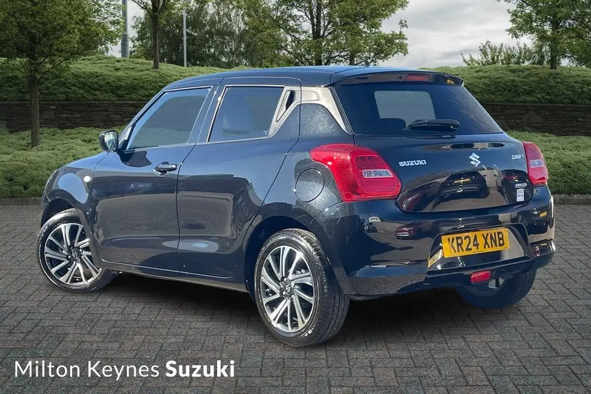 2024-suzuki-swift-12-dualjet-sz-l-big-1
