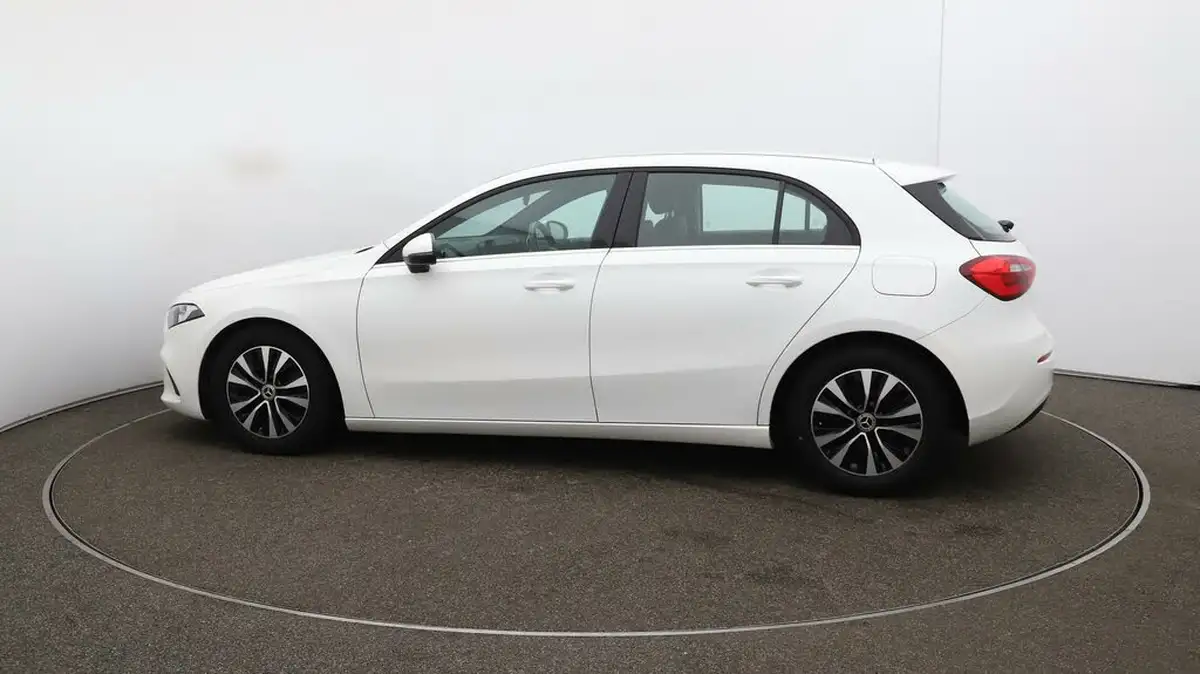 2022-mercedes-benz-a-class-20d-a180d-se-big-55