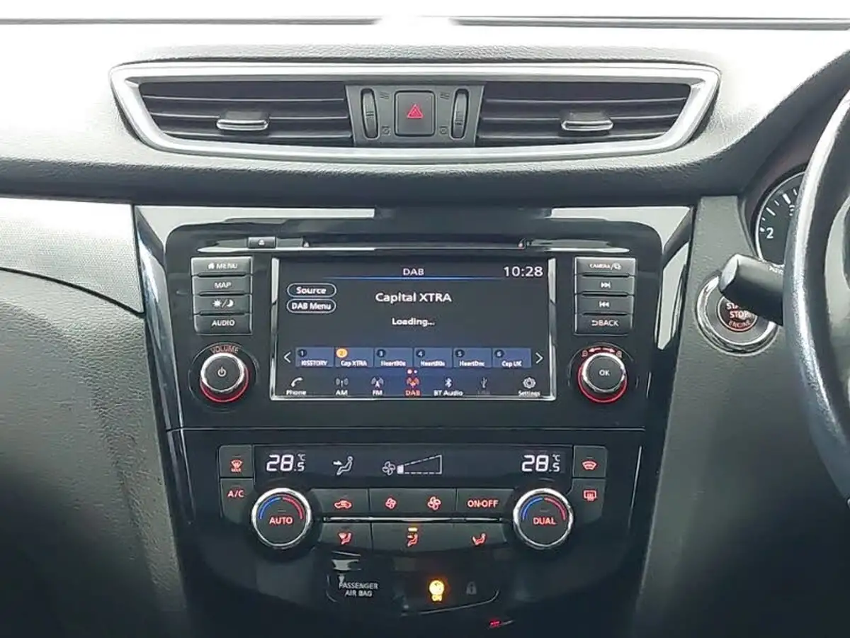2020-nissan-qashqai-13-dig-t-tekna-140ps-big-9
