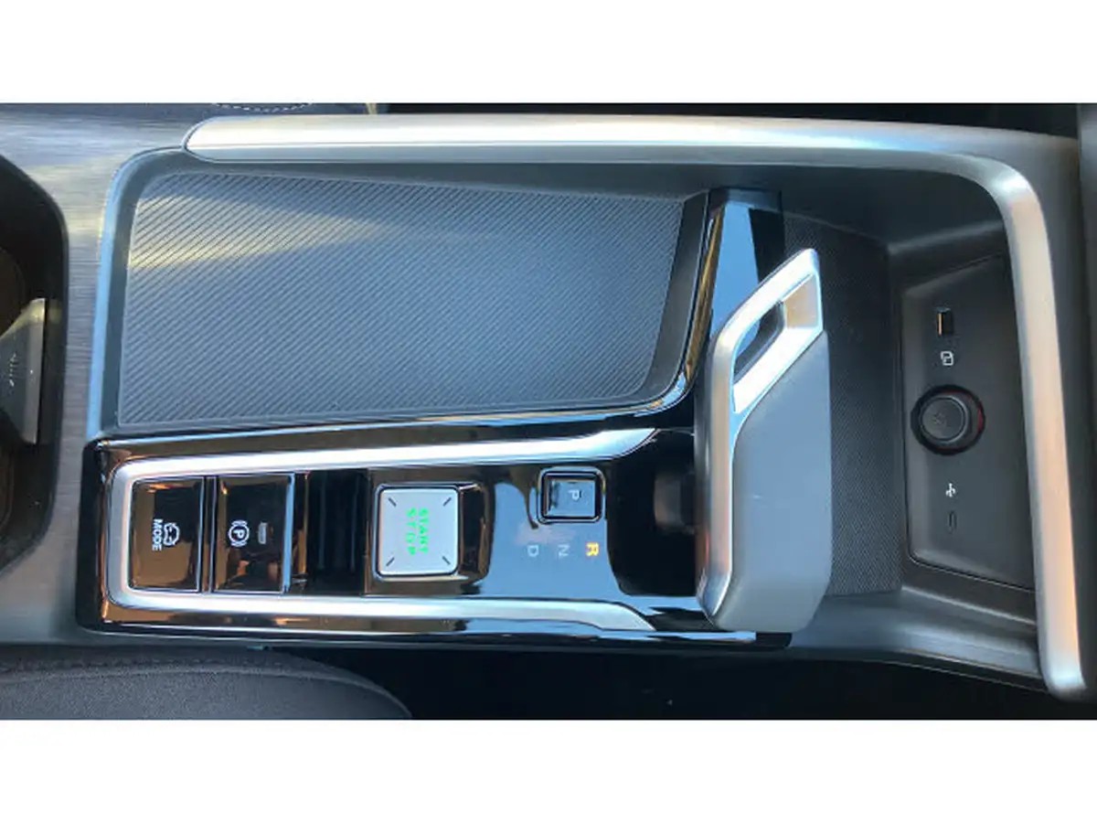 2025-mg-zs-suv-15-se-196ps-hybrid-1498cc-auto-big-31