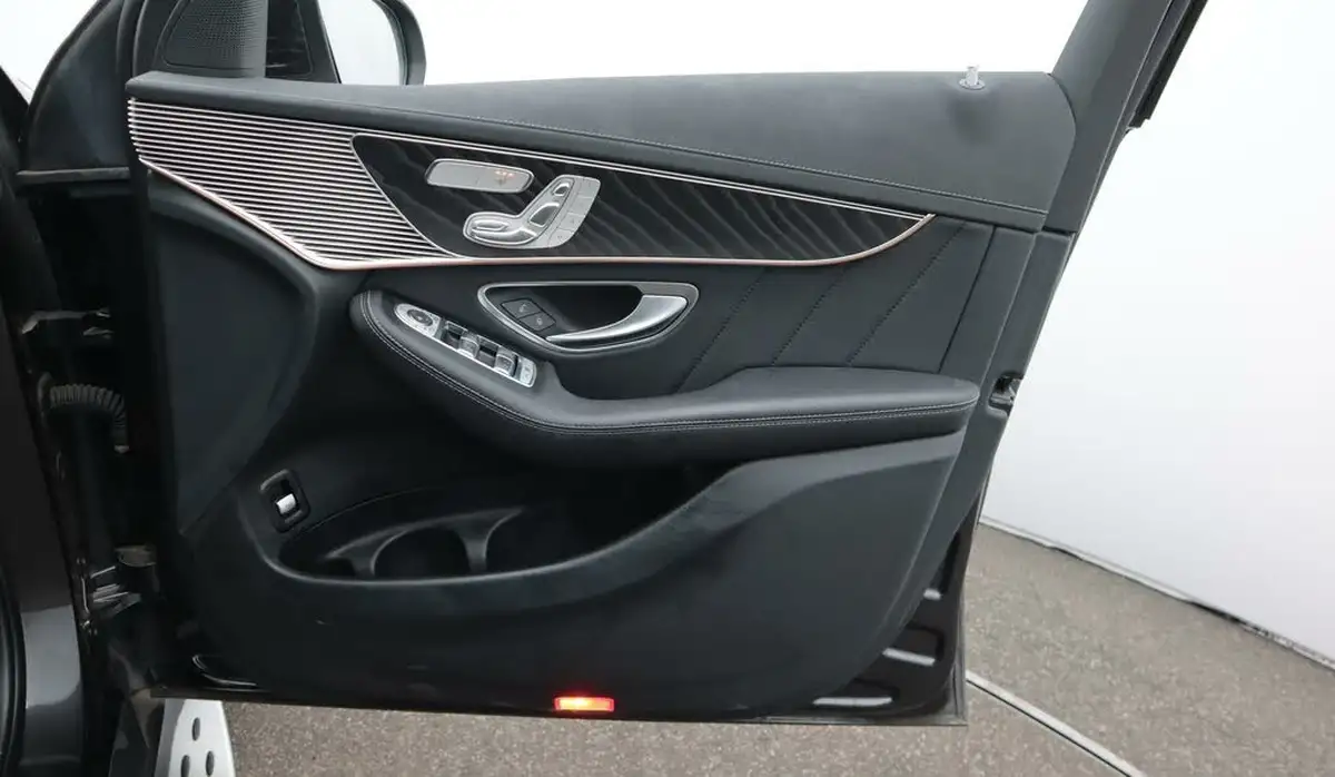 2022-mercedes-benz-eqc-e-eqc-400-amg-line-premium-plus-big-15