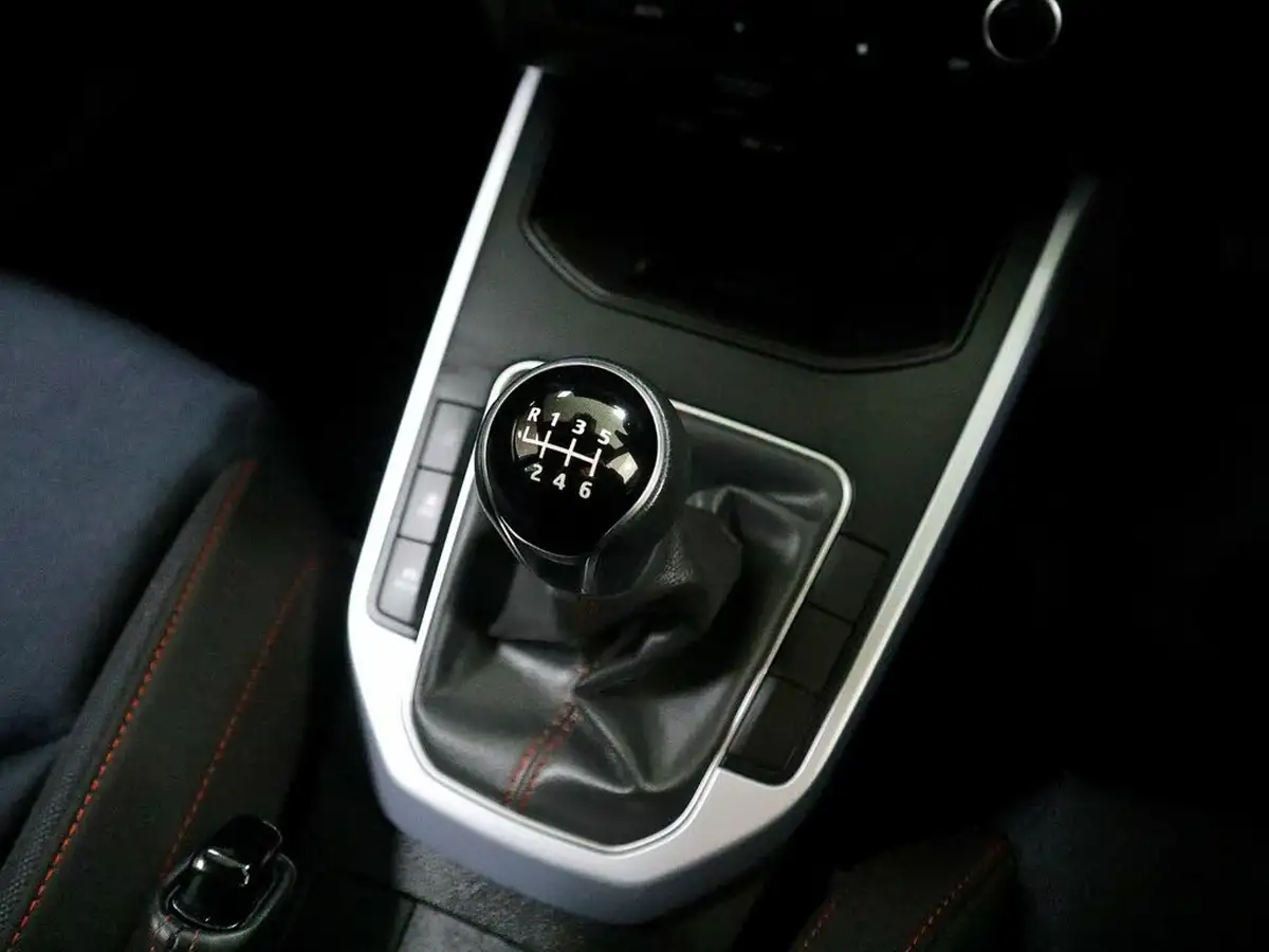 2023-seat-arona-10-tsi-fr-big-27