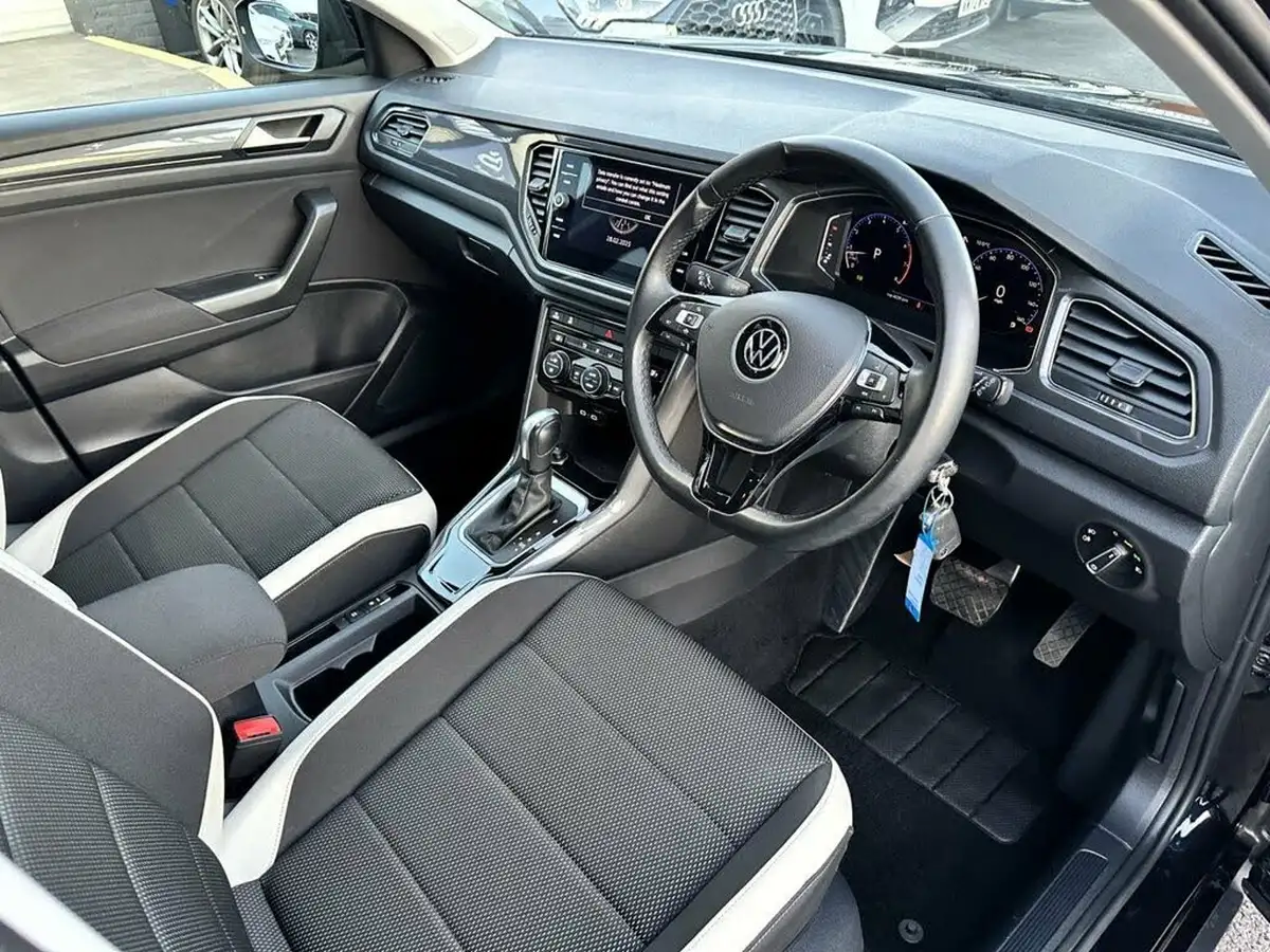 2021-volkswagen-t-roc-15-tsi-sel-dsg-big-11