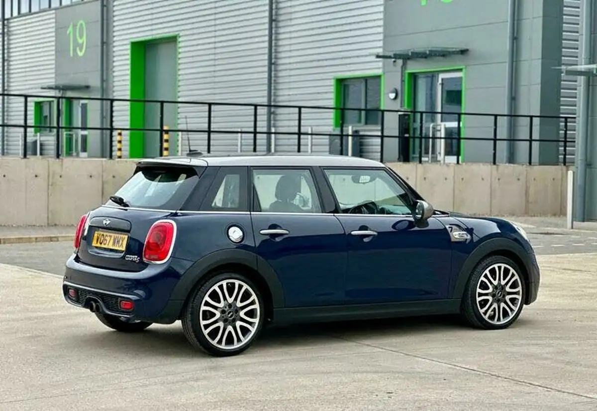 2017-mini-cooper-20-cooper-s-seven-media-xlss-5d-sport-auto-big-67