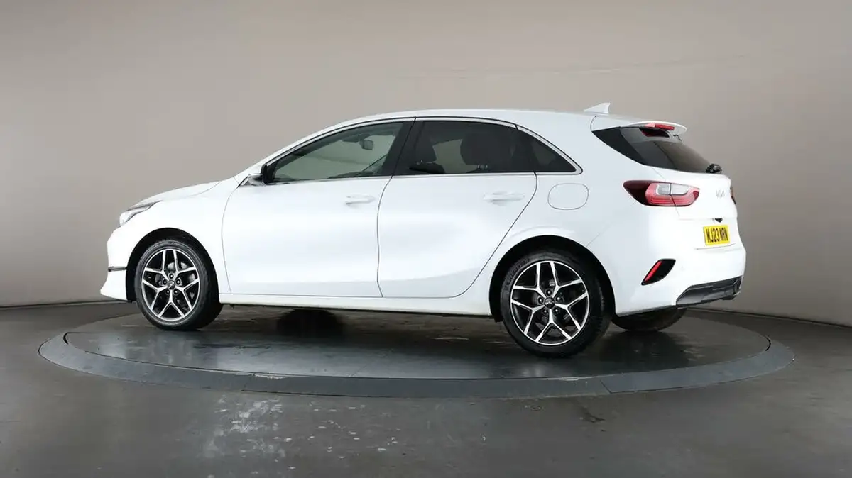 2022-kia-ceed-15-t-gdi-3-hatchback-big-68