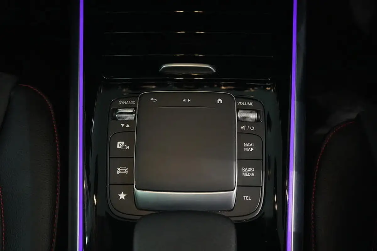 2021-mercedes-benz-eqa-e-eqa-250-amg-line-premium-big-43