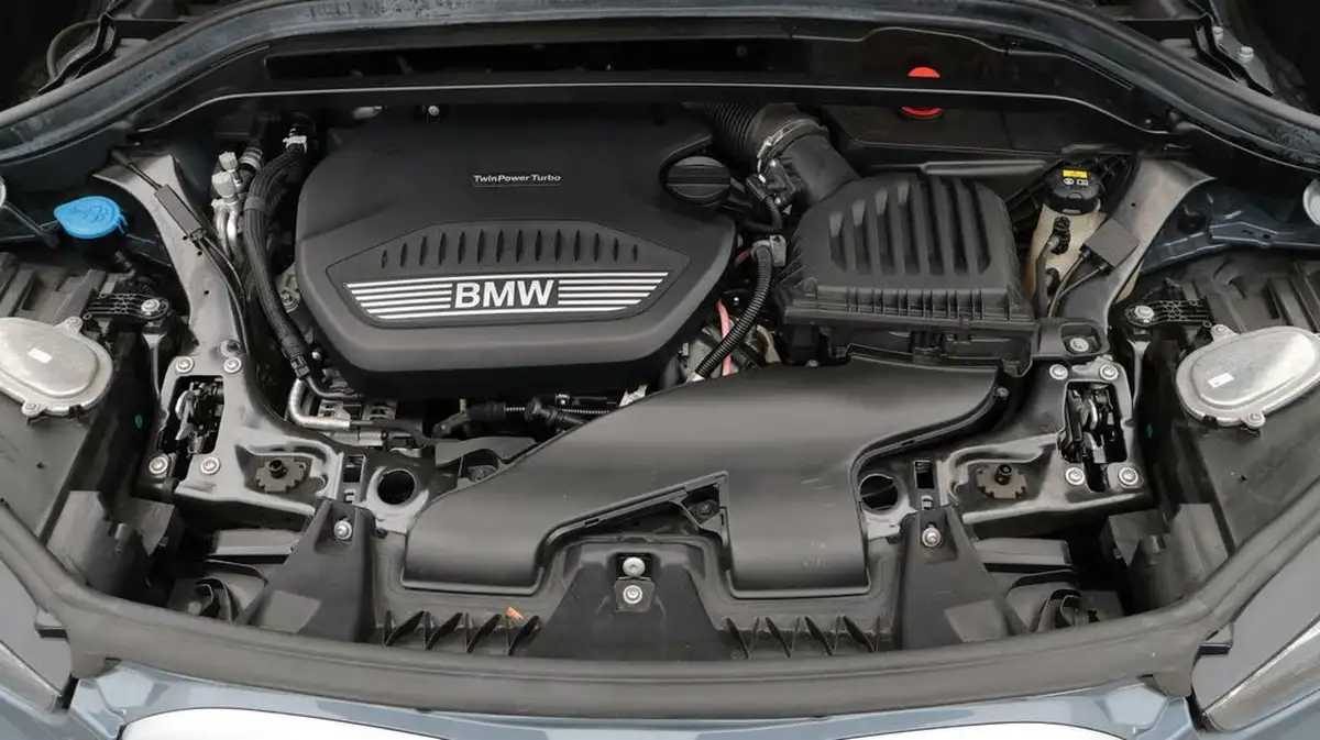 2020-bmw-x1-20td-sdrive18d-xline-sport-auto-big-19