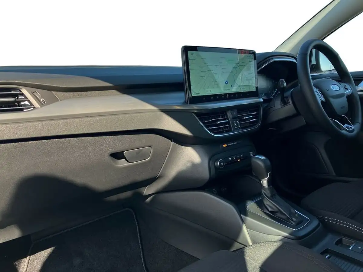 2024-ford-focus-10t-titanium-155ps-hatchback-powershift-big-5