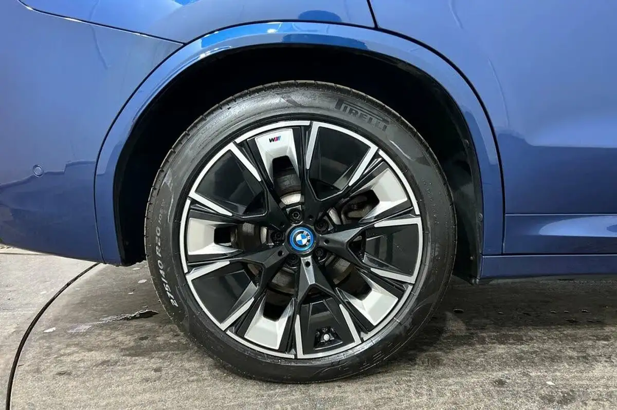 2023-bmw-ix3-e-m-sport-pro-big-13