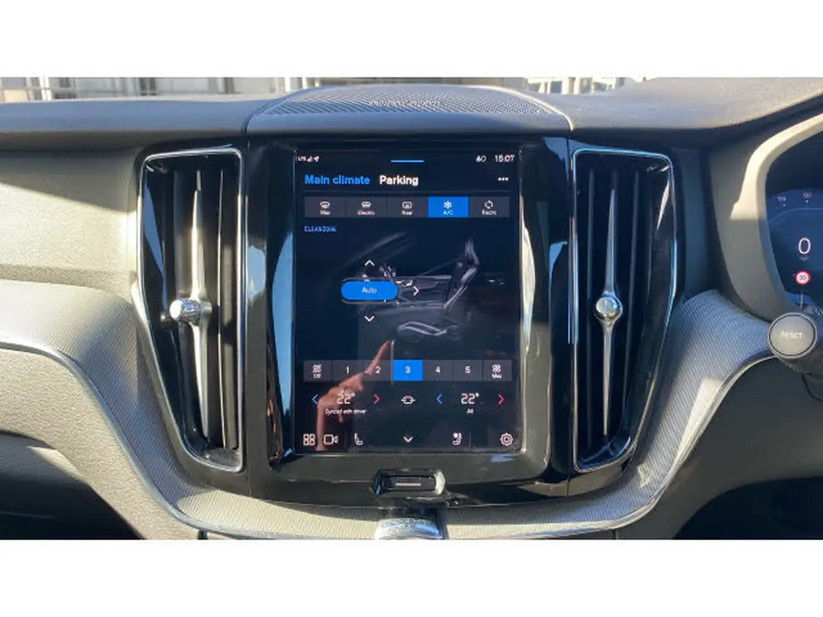 2024-volvo-xc60-20-t6-plus-black-edition-big-29