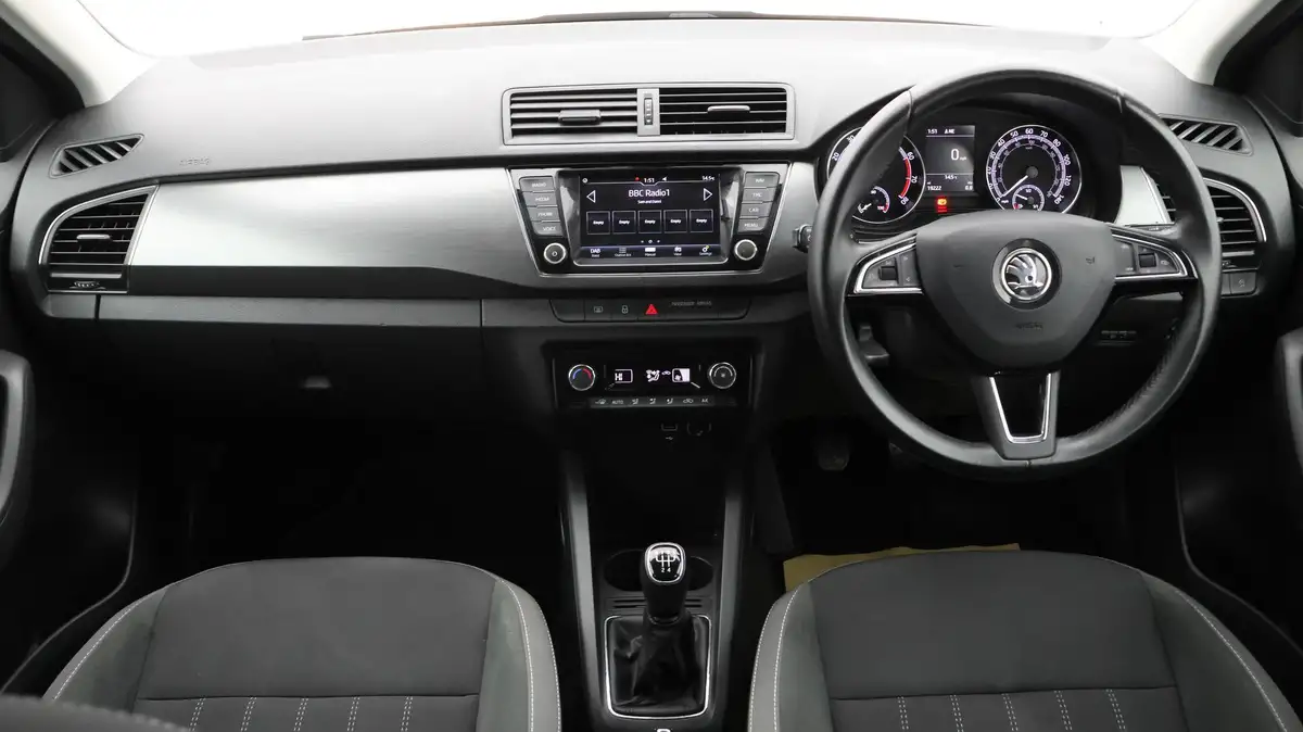 2020-skoda-fabia-10-tsi-se-l-95ps-estate-big-12