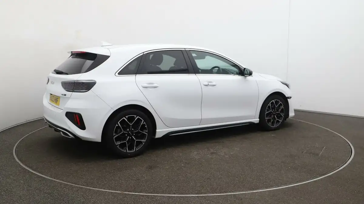 2022-kia-ceed-15-t-gdi-gt-line-big-44