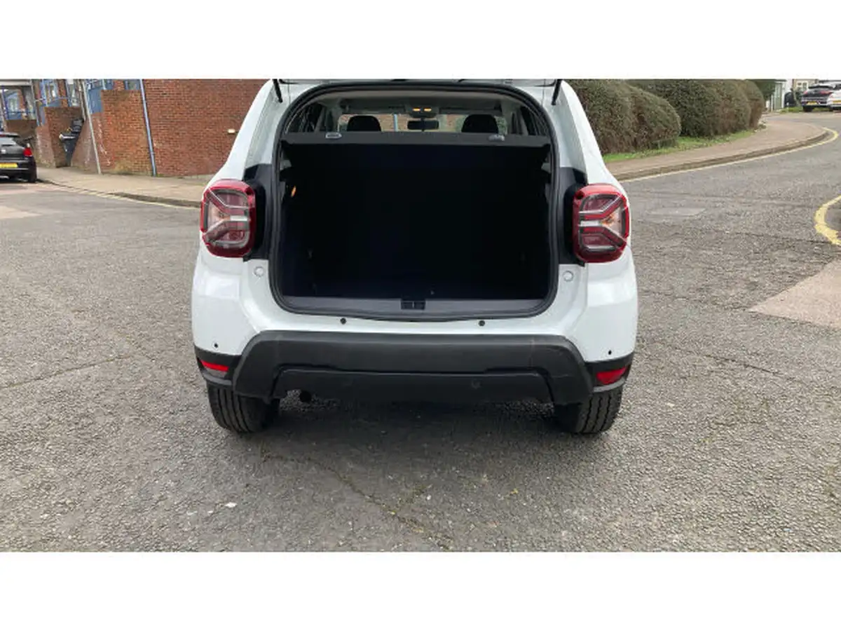 2022-dacia-duster-10-tce-comfort-90hpeu6d-4x2-window-van-big-3
