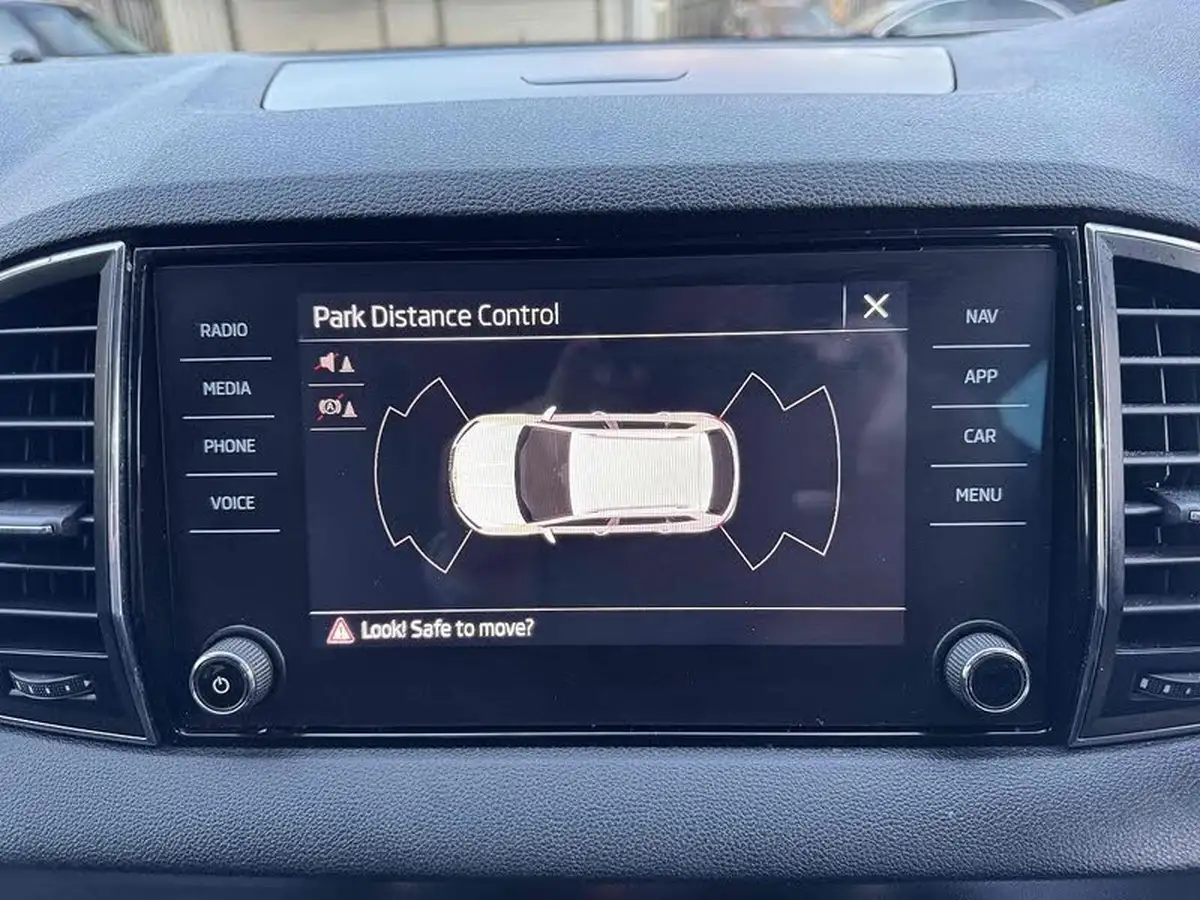 2022-skoda-karoq-15-tsi-se-technology-big-21