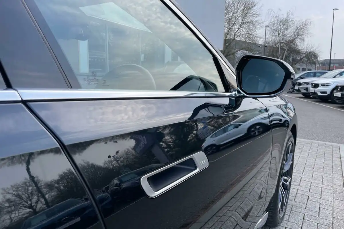 2023-bmw-7-series-e-i7-xdrive60-excellence-big-16