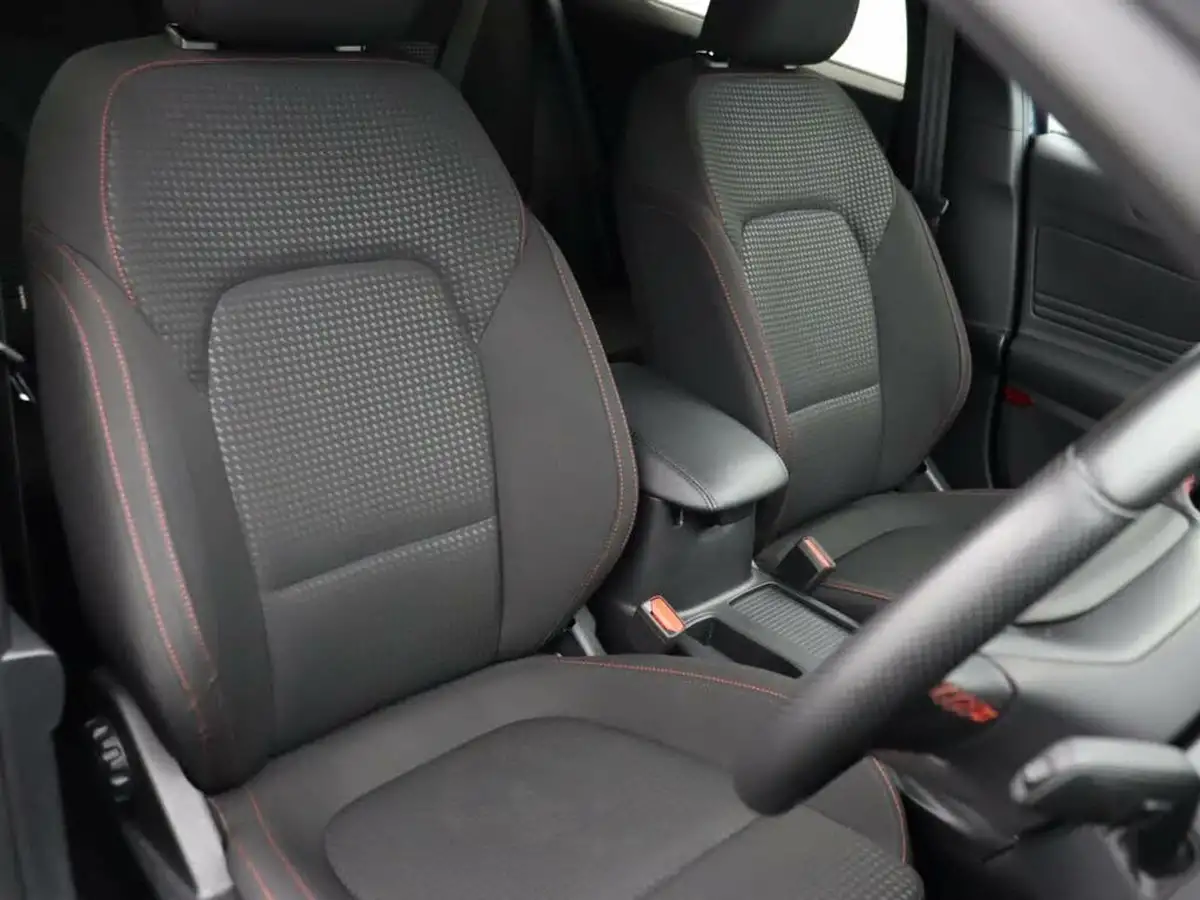 2021-ford-focus-15-st-line-edition-hatchback-big-8