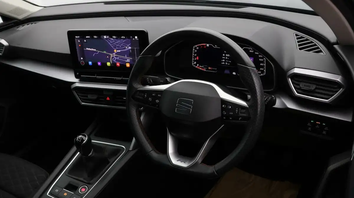 2022-seat-leon-15-tsi-evo-fr-130ps-estate-big-8