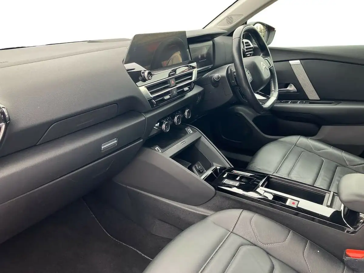 2021-citroen-c4-12-puretech-shine-plus-130ps-big-6