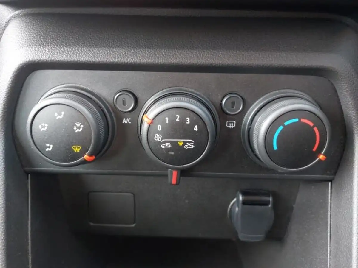 2023-dacia-sandero-stepway-10-tce-expression-90bhp-big-15