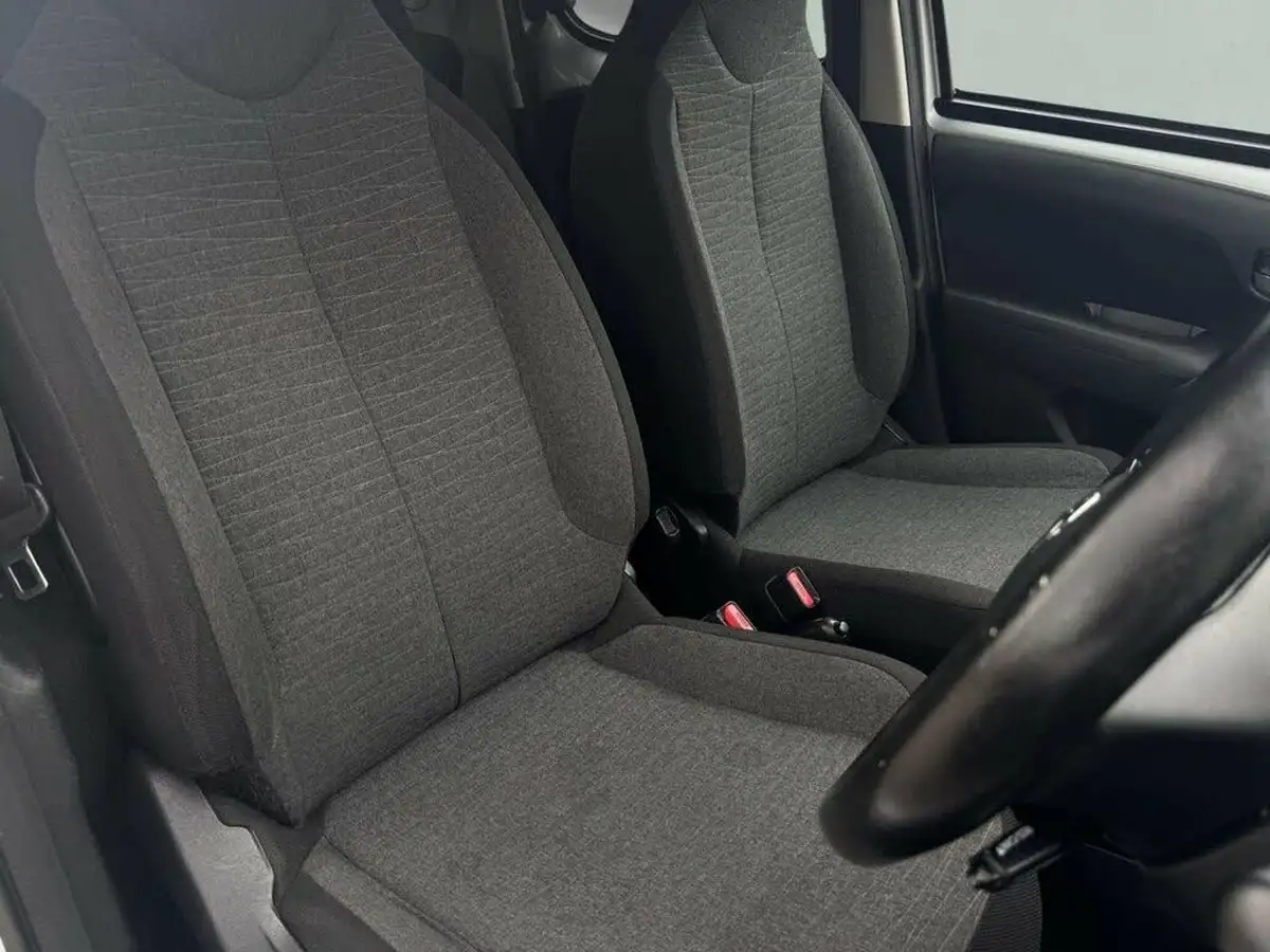 2017-citroen-c1-12-puretech-flair-5d-big-24
