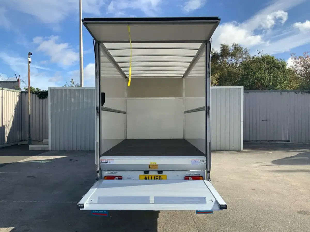 2024-renault-master-23dci-ll35-145-business-chassis-cab-big-2