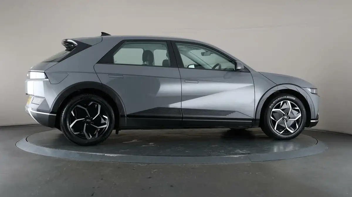 2022-hyundai-ioniq-5-e-se-connect-big-60