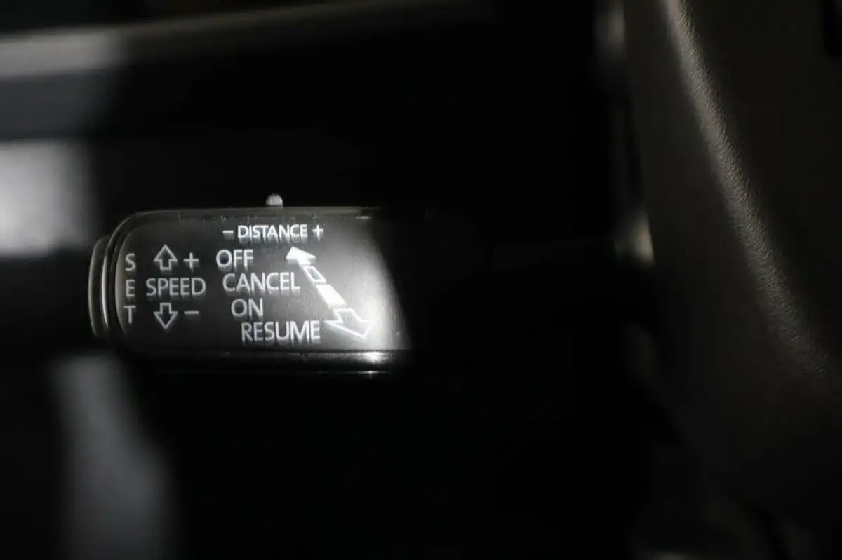 2019-seat-leon-20-tsi-cupra-lux-ss-big-17