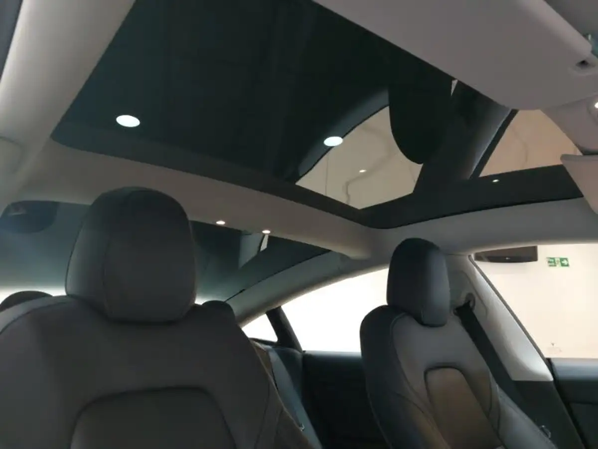 2021-tesla-model-3-e-long-range-awd-big-18