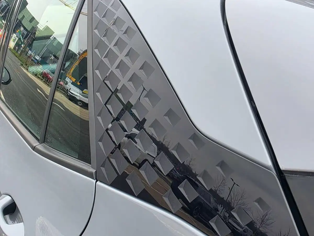 2022-cupra-born-e-v1-big-10