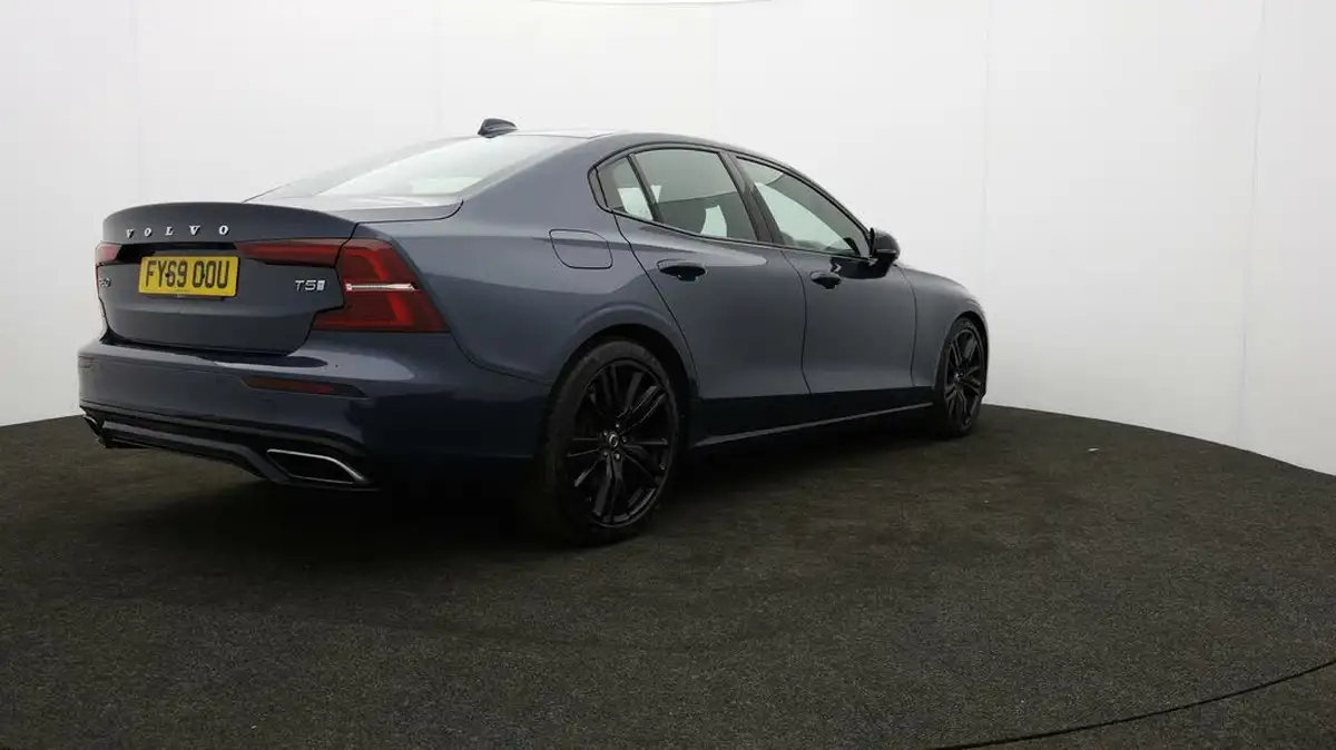 2019-volvo-s60-20-t5-r-design-edition-big-77